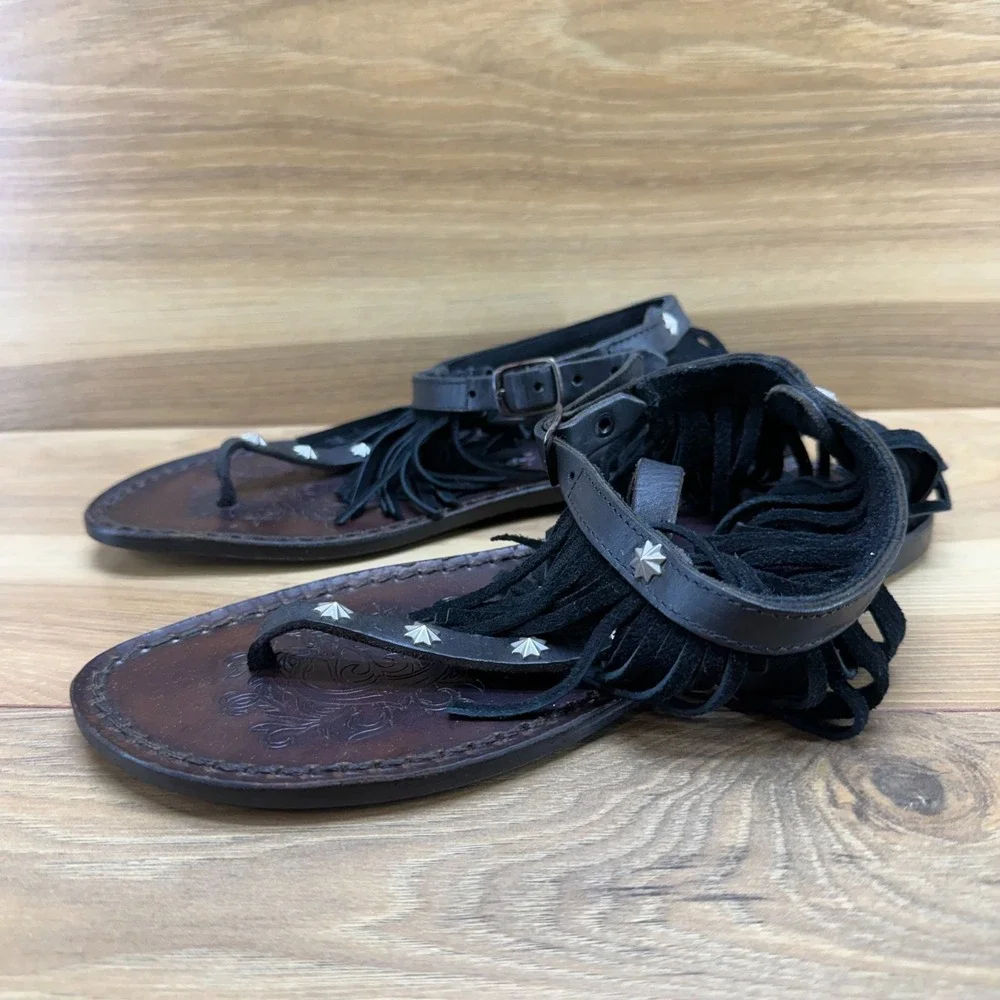 El Campero‎ Fringe Sandals Womens 7 EU 37 T Strap Ankle Strap Studs ITALY Black